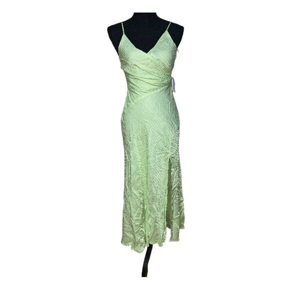 ASTR V-neck Slip Dress - Picture 1 of 9